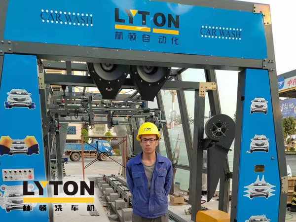提前布局，拓客引流！華南湛江吳川電力加油站選配林頓FX11型隧道式全自動洗車機