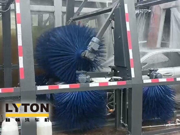 用戶對比,還得林頓FX11全自動洗車機!常州南門石化配置洗車設備記!“品質(zhì)·交付”只為不負客戶所托!